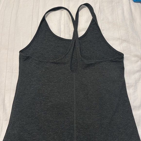 Patagonia, M cross back tank top - Picture 3 of 3